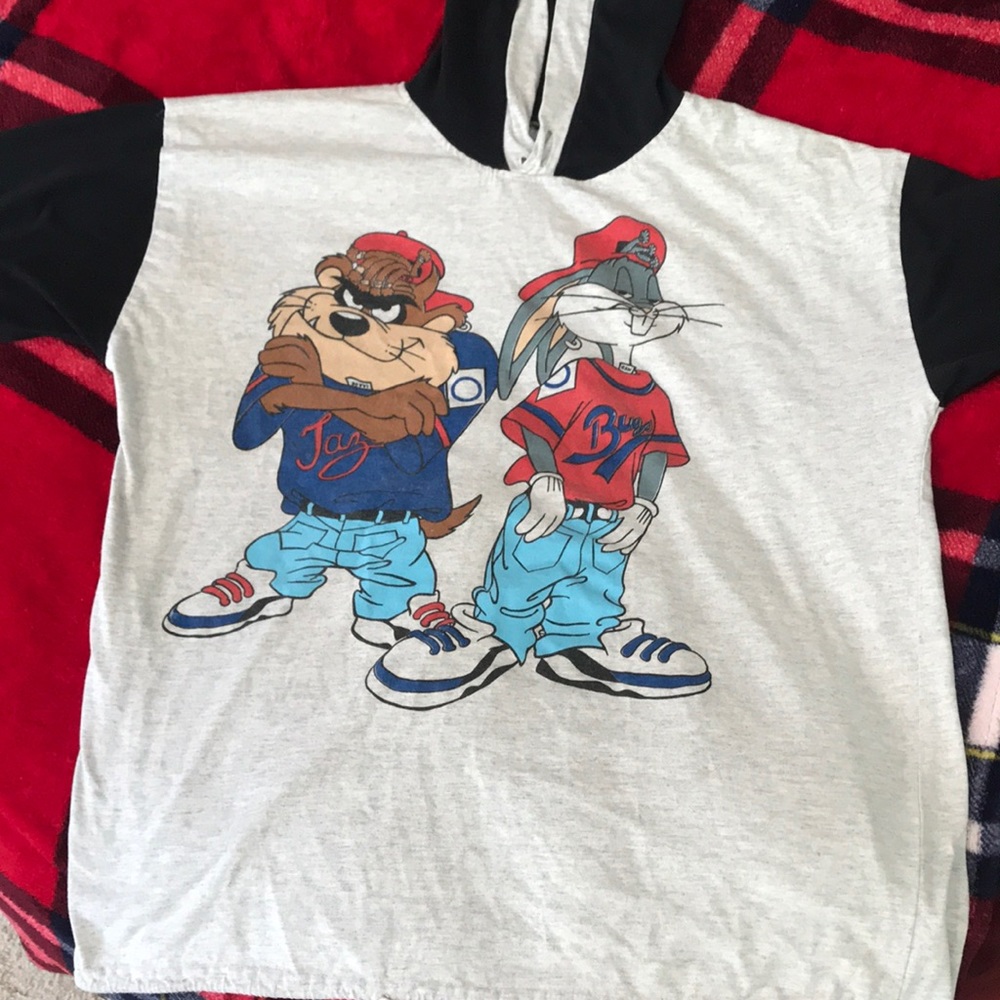 Bugs bunny and taz short sleeve hooded shirt